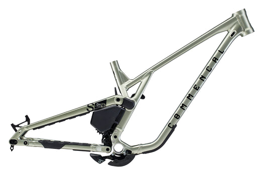 Downhill Ram COMMENCAL Supreme DH V5